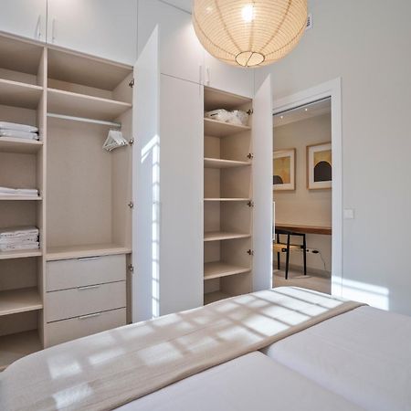 Sitges Spaces Garden Condo-2 Bedrooms, 2 Bathrooms, Garden Terrace, Near Center, Sleeps Up To 6- Monthly Rentals Only 外观 照片