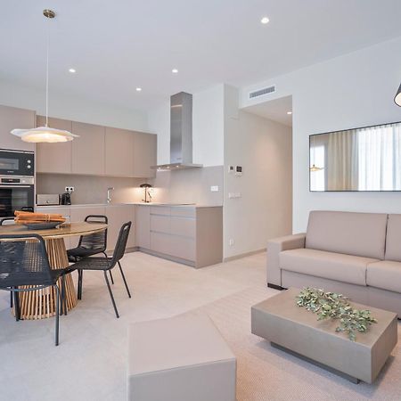 Sitges Spaces Garden Condo-2 Bedrooms, 2 Bathrooms, Garden Terrace, Near Center, Sleeps Up To 6- Monthly Rentals Only 外观 照片