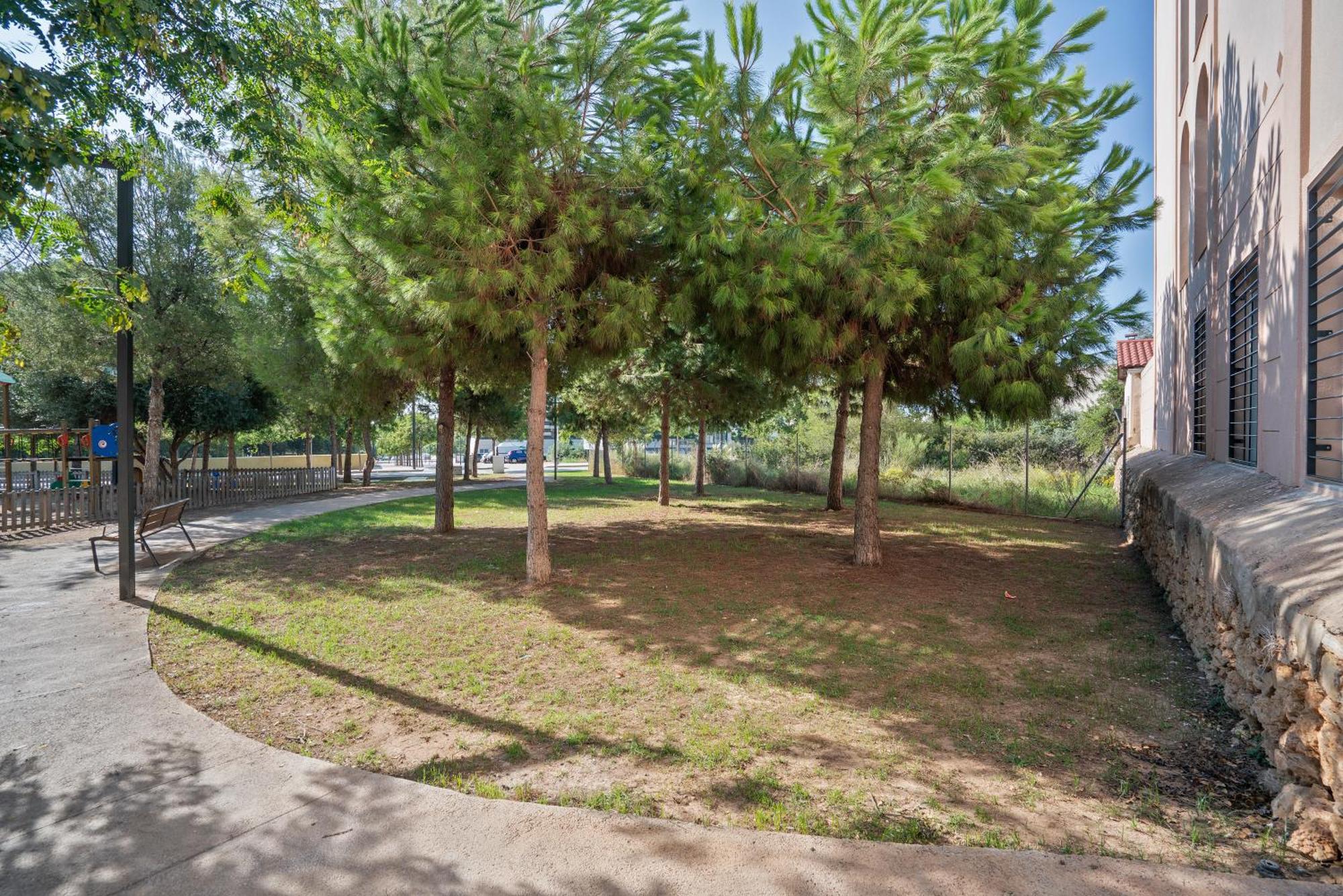 Sitges Spaces Garden Condo-2 Bedrooms, 2 Bathrooms, Garden Terrace, Near Center, Sleeps Up To 6- Monthly Rentals Only 外观 照片